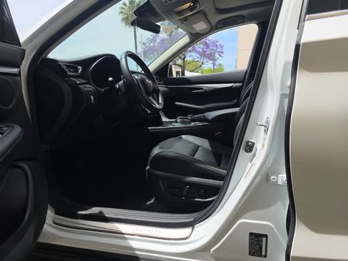 Certified 2025 INFINITI QX50 Luxe image 4