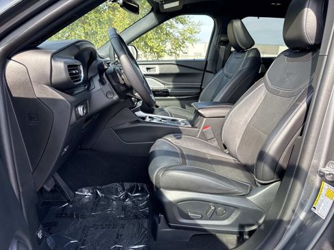 Used 2023 Ford Explorer ST w/ Equipment Group 401A image 23