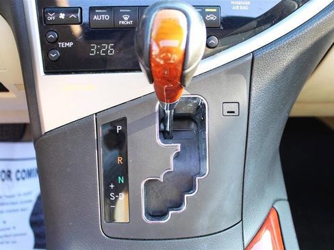 Used 2011 Lexus RX 450h AWD image 24