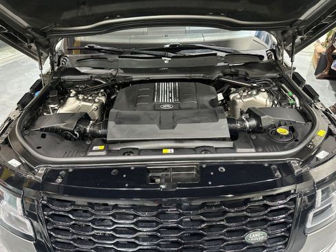 Used 2019 Land Rover Range Rover HSE AWD/4WD image 24