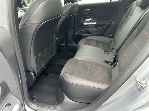 Certified 2025 Mercedes-Benz GLA 250 4MATIC image 39