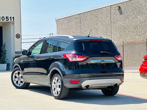 Used 2014 Ford Escape Titanium w/ Equipment Group 401A FWD image 7