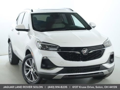 Used 2020 Buick Encore GX Essence w/ Experience Buick Package image 2