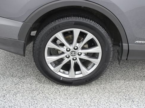 Used 2017 Toyota RAV4 Limited w/ Advanced Technology Package AWD/4WD image 6
