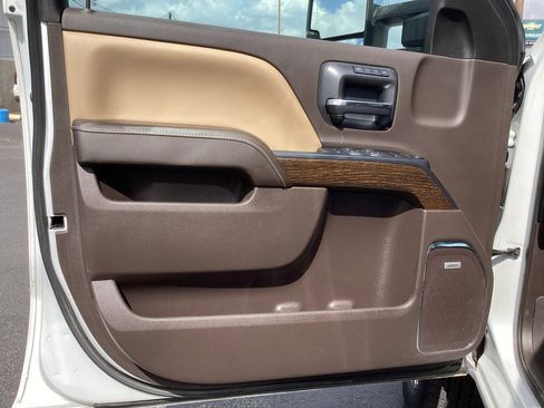 Used 2019 GMC Sierra 2500 Denali w/ Duramax Plus Package image 34