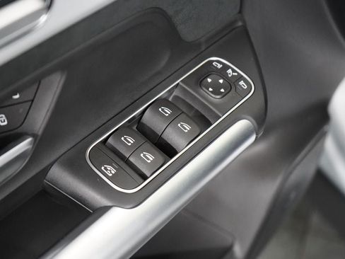 Used 2024 Mercedes-Benz GLA 35 AMG 4MATIC image 18
