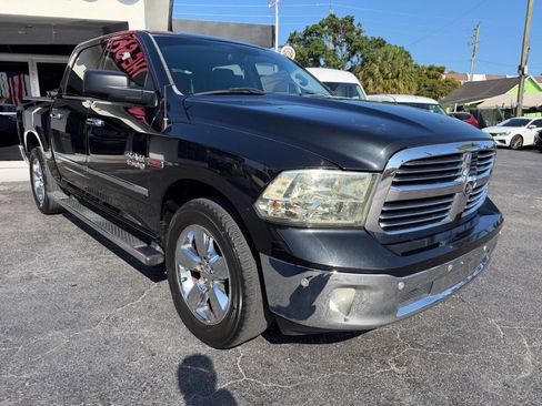 Used 2015 RAM 1500 Lone Star RWD image 6