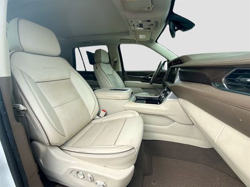Used 2021 GMC Yukon Denali image 33
