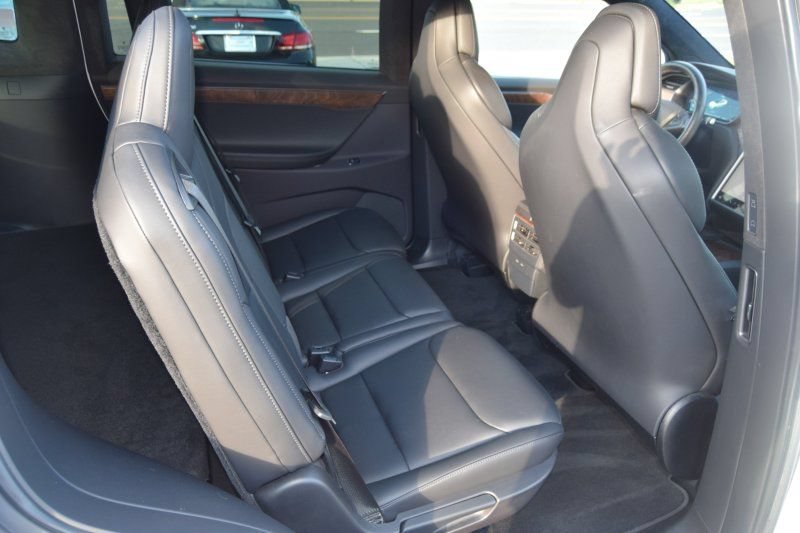 Used 2019 Tesla Model X 100D AWD/4WD image 35