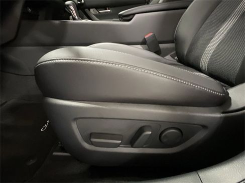 Used 2025 MAZDA CX-50 AWD 2.5 S w/ Weather Package image 18
