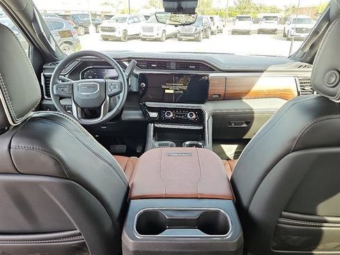 New 2026 GMC Sierra 2500 Denali Ultimate image 12