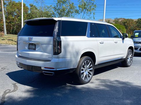 Used 2025 Cadillac Escalade ESV Premium Luxury Platinum image 7