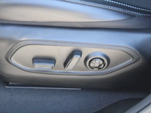 Used 2025 Jeep Grand Cherokee Altitude RWD image 42