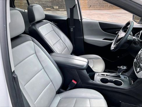 Used 2018 Chevrolet Equinox Premier image 7