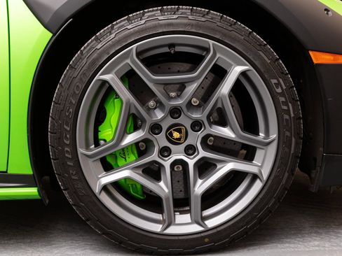 Used 2024 Lamborghini Huracan Sterrato image 10