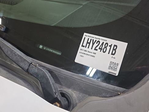 Used 2017 GMC Sierra 1500 SLE image 48