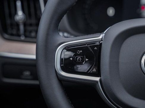 New 2026 Volvo XC60 B5 Plus w/ Protection Package Premier image 29