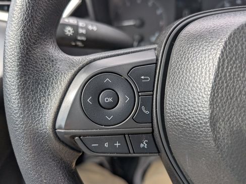 Used 2025 Toyota Corolla LE FWD image 23