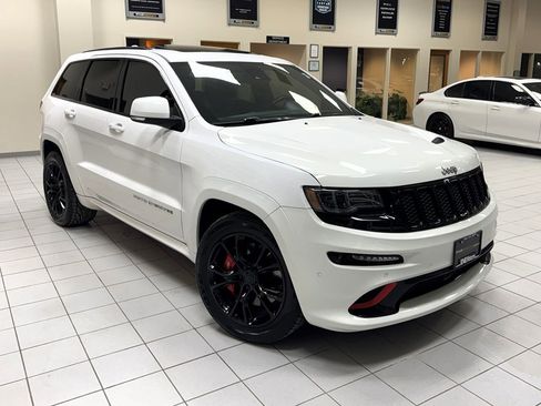 Used 2014 Jeep Grand Cherokee SRT8 AWD/4WD image 7