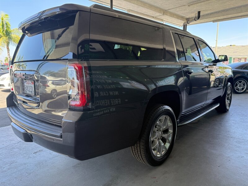 Used 2018 GMC Yukon XL SLT w/ Open Road Package RWD image 9