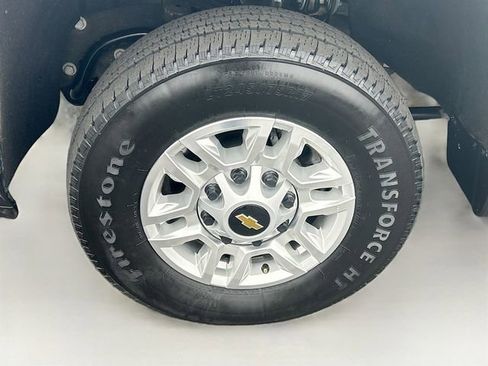 Used 2025 Chevrolet Silverado 2500 LT w/ Convenience Package AWD/4WD image 33