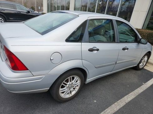 Used 2002 Ford Focus SE image 10
