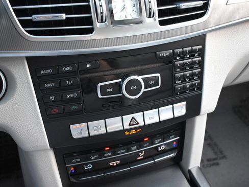 Used 2014 Mercedes-Benz E 350 Sedan image 34
