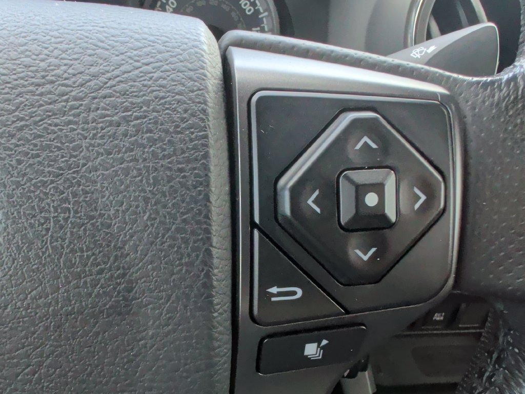 Used 2019 Toyota Tacoma TRD Sport AWD/4WD image 25