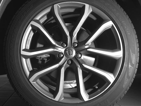 Used 2016 Volvo XC90 T6 Momentum w/ Momentum Plus Package AWD/4WD image 20
