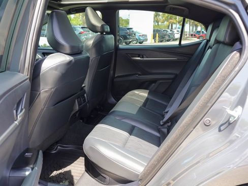 Used 2025 Toyota Camry XSE FWD image 10