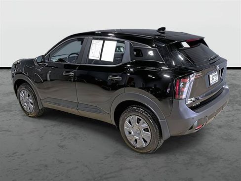Used 2025 Nissan Kicks S AWD/4WD image 2