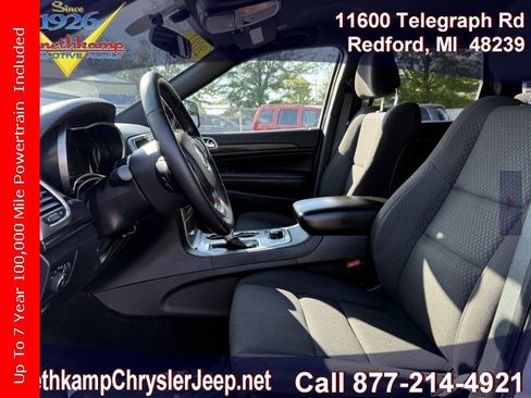 Certified 2021 Jeep Grand Cherokee Laredo image 10