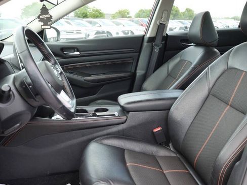 Used 2021 Nissan Altima 2.5 SR FWD image 13