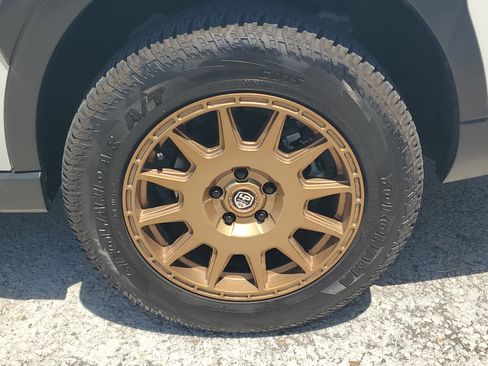 Used 2025 Subaru Outback Wilderness image 9