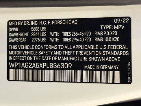 Certified 2023 Porsche Macan S image 26