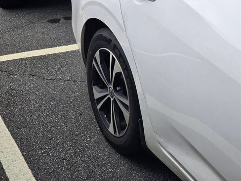 Used 2021 Nissan Sentra SV FWD image 18