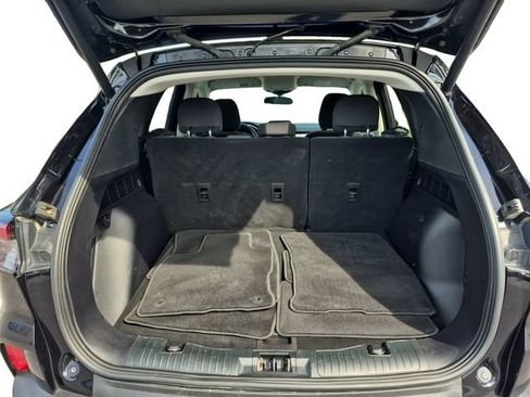 Used 2022 Ford Escape SE w/ SE Sport Appearance Package AWD/4WD image 19