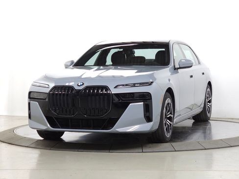 New 2026 BMW 760i xDrive w/ Executive Package AWD/4WD image 3