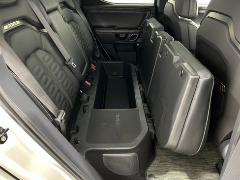 Used 2022 Rivian R1T Adventure AWD/4WD image 24