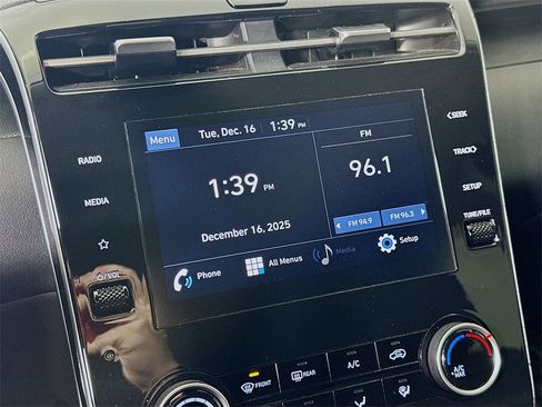 Used 2024 Hyundai Tucson SE image 23