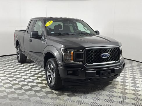 Used 2019 Ford F150 XL w/ Equipment Group 101A Mid AWD/4WD image 3