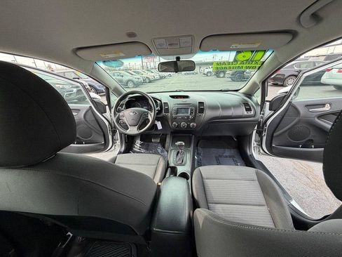 Used 2016 Kia Forte LX w/ LX Popular Plus Package FWD image 15