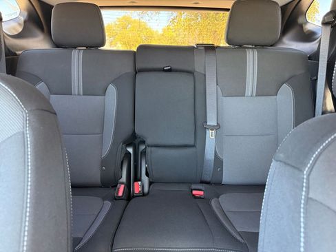 Used 2025 Chevrolet Blazer LT image 38