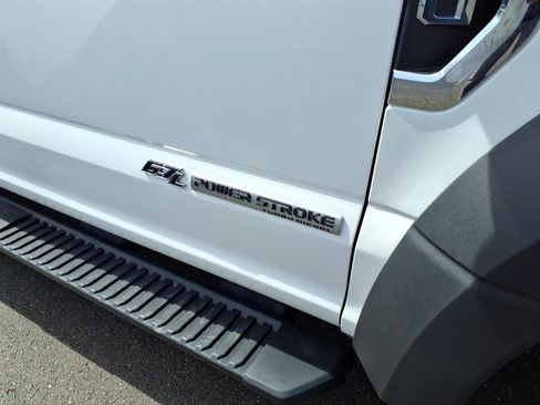 Used 2019 Ford F550 4x4 Crew Cab Super Duty w/ Power Equipment Group image 27