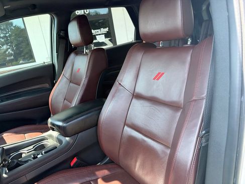 Used 2023 Dodge Durango GT RWD image 3