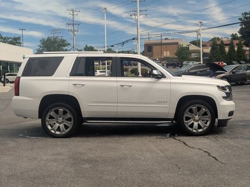 Used 2017 Chevrolet Tahoe Premier AWD/4WD image 4