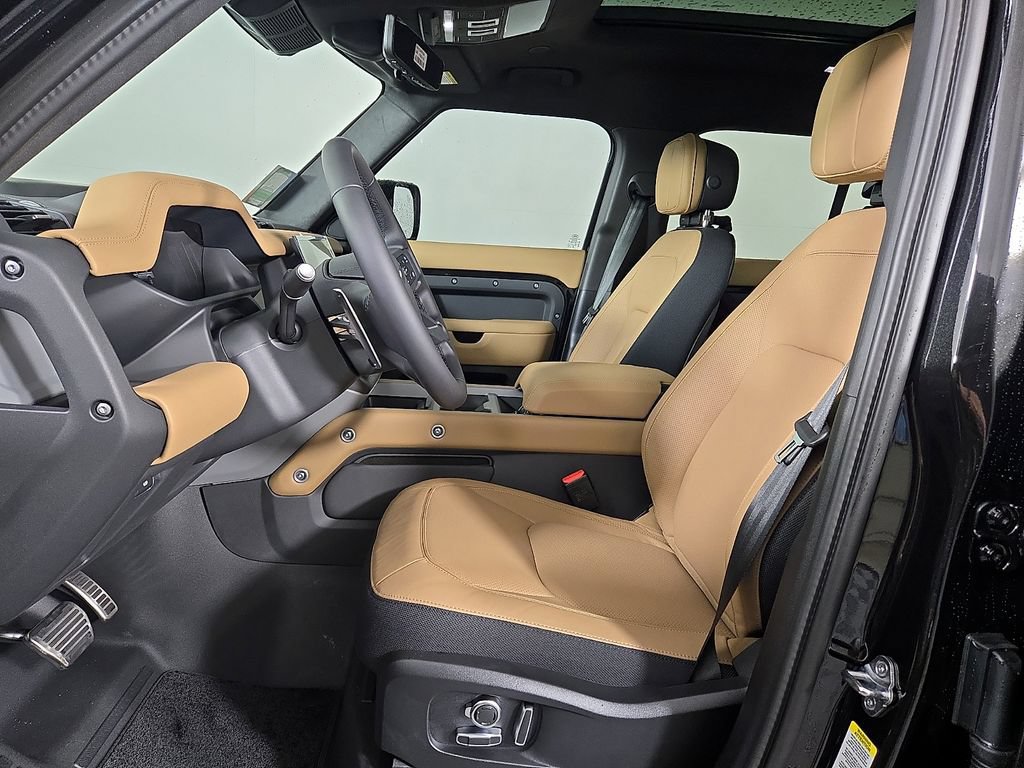 New 2026 Land Rover Defender 130 V8 AWD/4WD image 10