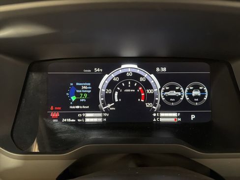 Used 2025 Toyota Tundra Limited AWD/4WD image 23