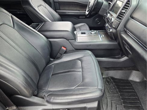 Used 2018 Ford Expedition Limited w/ Equipment Group 302A RWD image 14