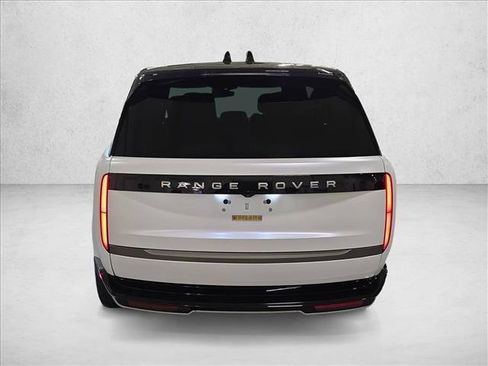 Certified 2026 Land Rover Range Rover Long Wheelbase SE AWD/4WD image 6